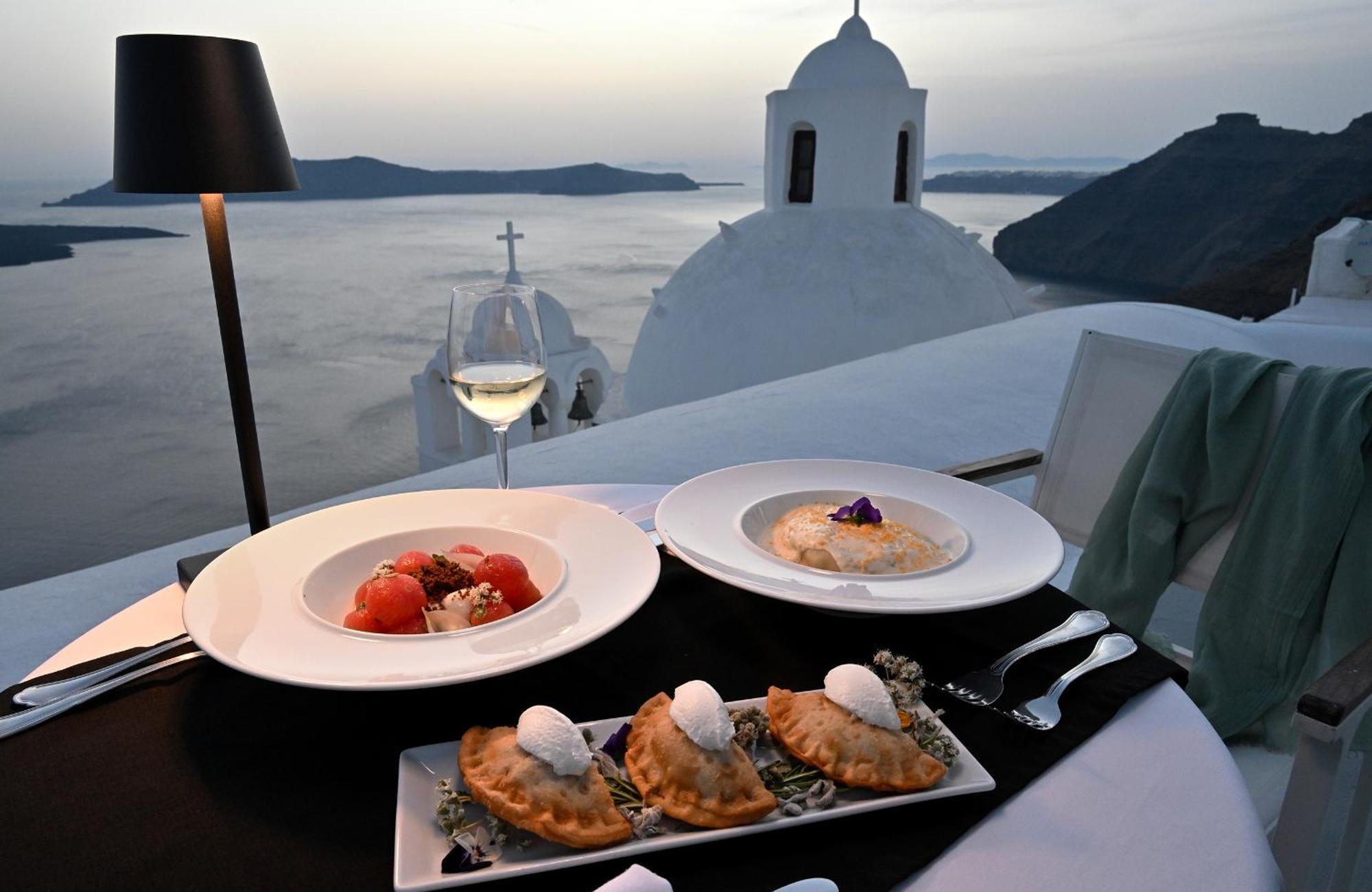 Aigialos Luxury Traditional Settlement Fira  Extérieur photo